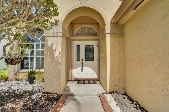 1155 NW 132nd Ave, Pembroke Pines, FL 33028
