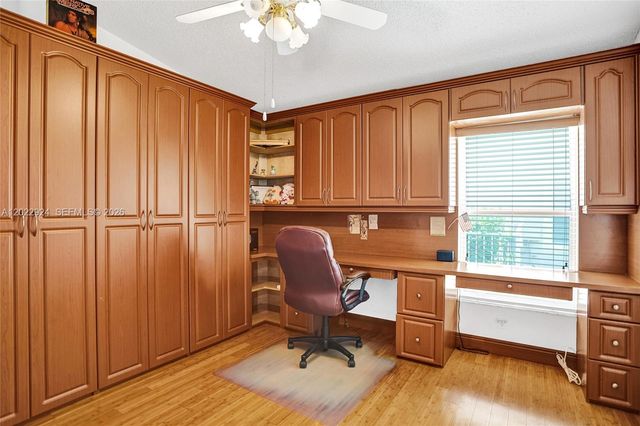 1155 NW 132nd Ave, Pembroke Pines, FL 33028