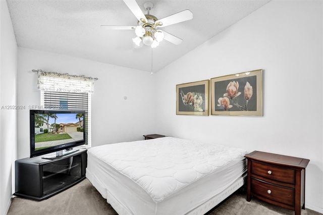 1155 NW 132nd Ave, Pembroke Pines, FL 33028