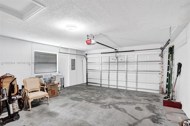 1155 NW 132nd Ave, Pembroke Pines, FL 33028