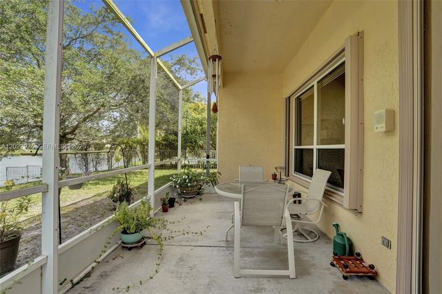 1155 NW 132nd Ave, Pembroke Pines, FL 33028