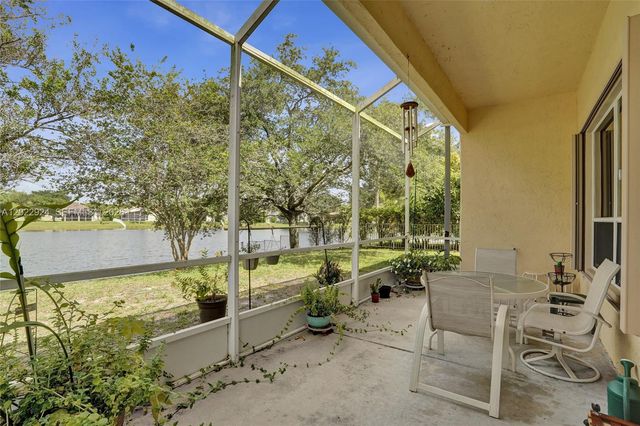 1155 NW 132nd Ave, Pembroke Pines, FL 33028