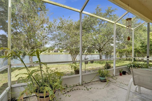 1155 NW 132nd Ave, Pembroke Pines, FL 33028