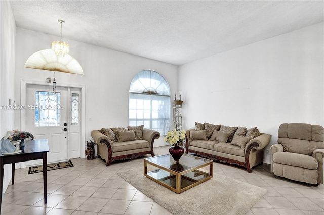 1155 NW 132nd Ave, Pembroke Pines, FL 33028