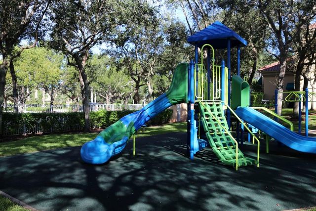 1155 NW 132nd Ave, Pembroke Pines, FL 33028