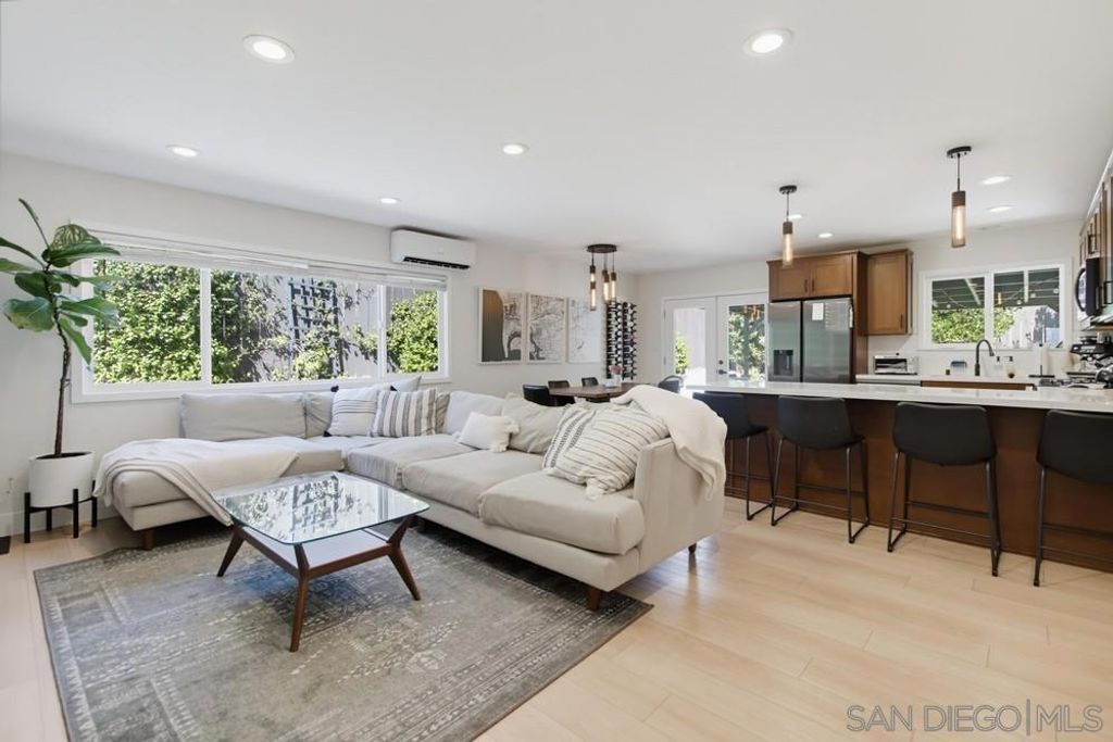 2135 Montclair St, San Diego, CA 92104 — exterior