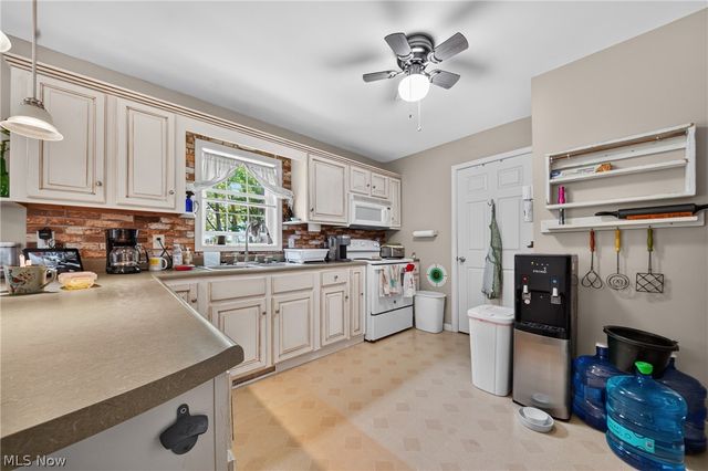 2947 Sheffield Road, Jefferson, OH 44047