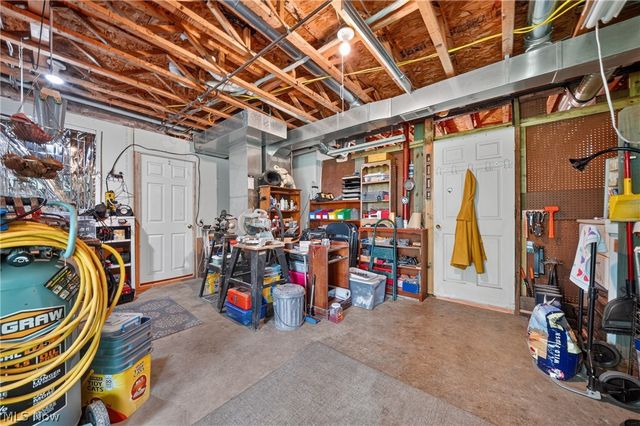 2947 Sheffield Road, Jefferson, OH 44047