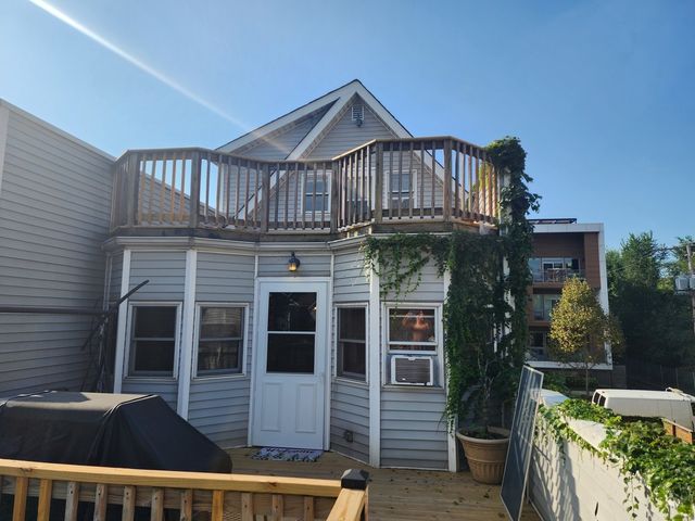 726 W 17th Street 2, Chicago, IL 60616