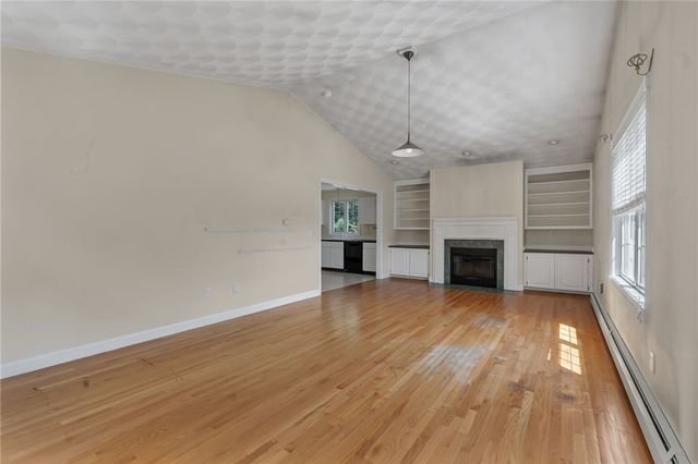 46 Victory Highway, West Greenwich, RI 02817