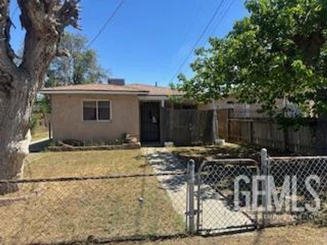 2330 S J Street, Bakersfield, CA 93304