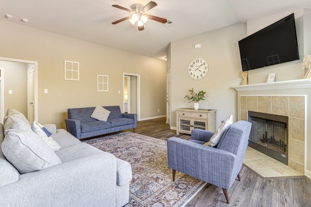 2105 Granite Ridge Place, Bryan, TX 77801