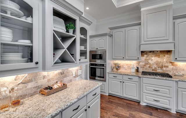 307 Emerald Way, Brandon, MS 39047