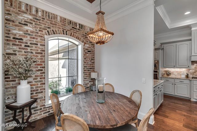 307 Emerald Way, Brandon, MS 39047