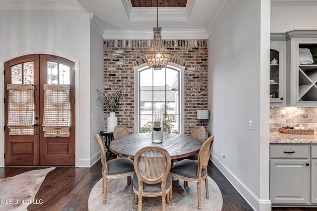 307 Emerald Way, Brandon, MS 39047