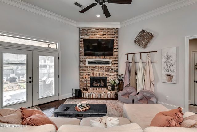 307 Emerald Way, Brandon, MS 39047