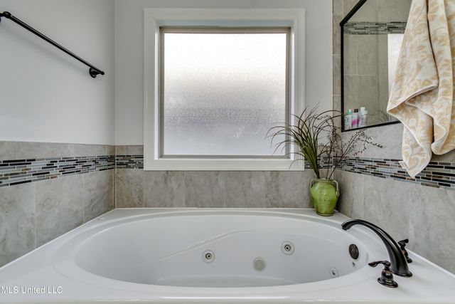 307 Emerald Way, Brandon, MS 39047