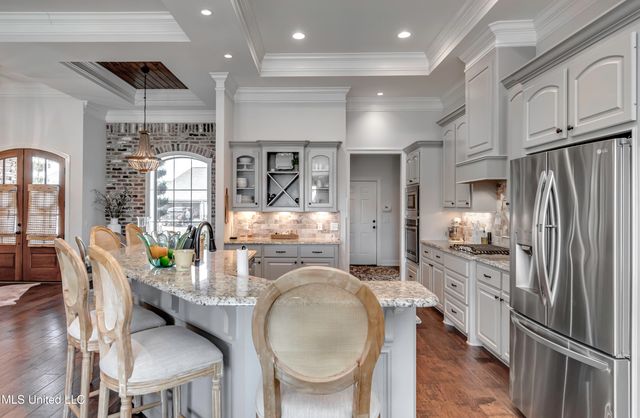 307 Emerald Way, Brandon, MS 39047