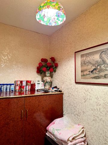 180 Park Row Apt 20E, New York City, NY 10038