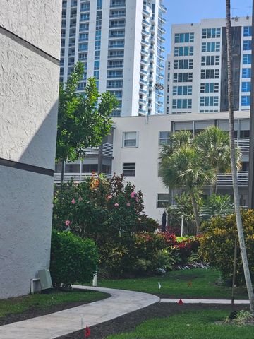 1541 S Ocean Boulevard 306, Pompano Beach, FL 33062