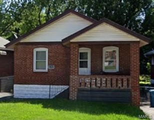 8352 Eton Place, St Louis, MO 63136