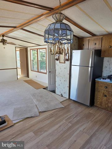 832 LATSHAW RD, Spring City, PA 19475