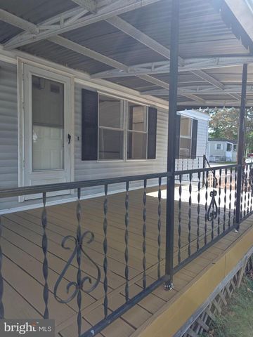 832 LATSHAW RD, Spring City, PA 19475