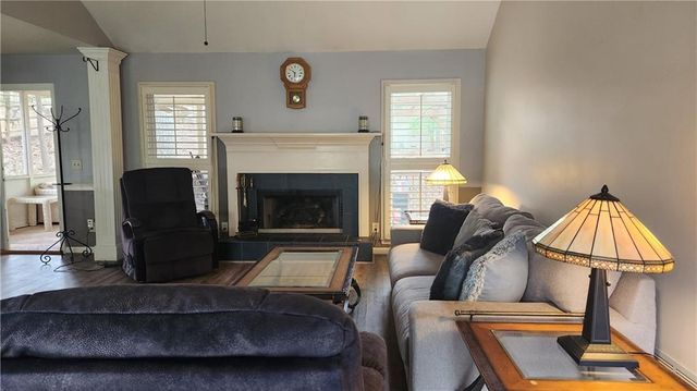 912 Feather Creek Lane, Woodstock, GA 30189