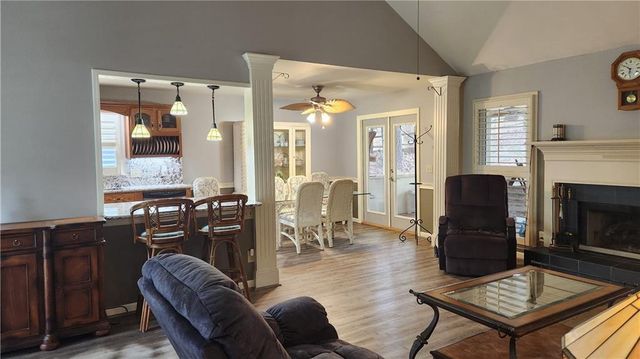 912 Feather Creek Lane, Woodstock, GA 30189