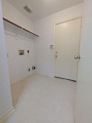 13422 Sarento Village, Sugar Land, TX 77498