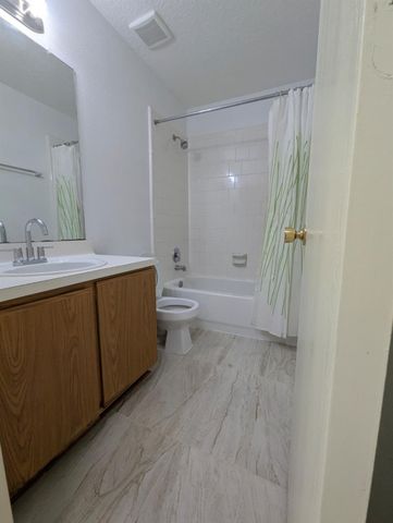 13422 Sarento Village, Sugar Land, TX 77498