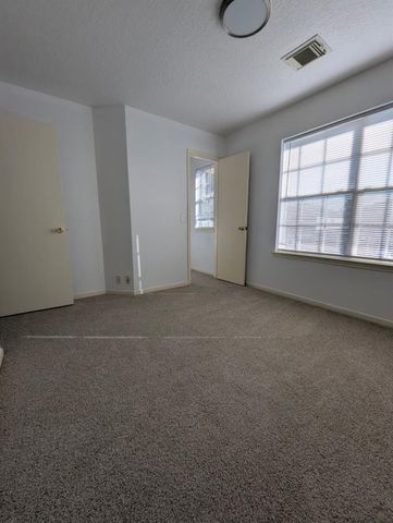 13422 Sarento Village, Sugar Land, TX 77498