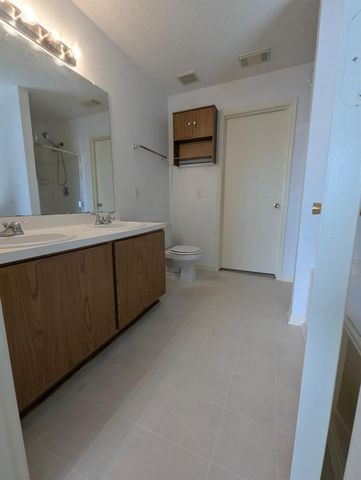 13422 Sarento Village, Sugar Land, TX 77498