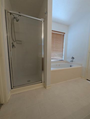 13422 Sarento Village, Sugar Land, TX 77498