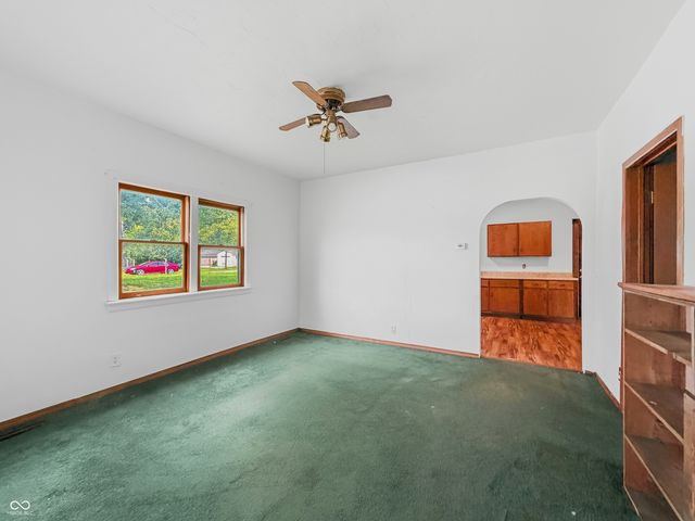 2202 Columbus Avenue, Anderson, IN 46016