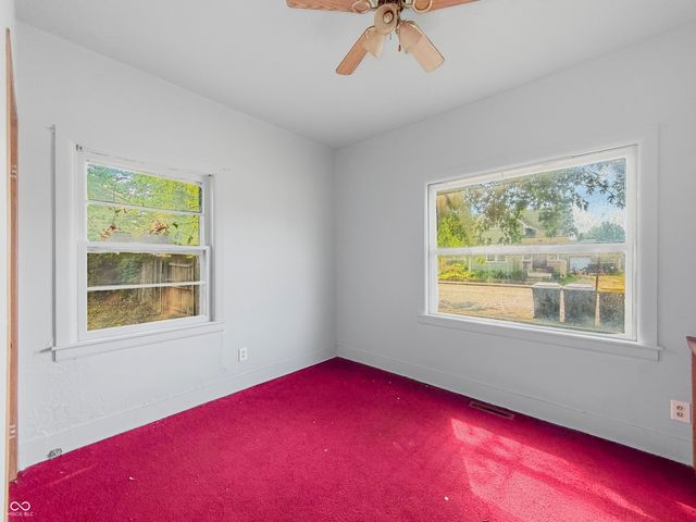 2202 Columbus Avenue, Anderson, IN 46016
