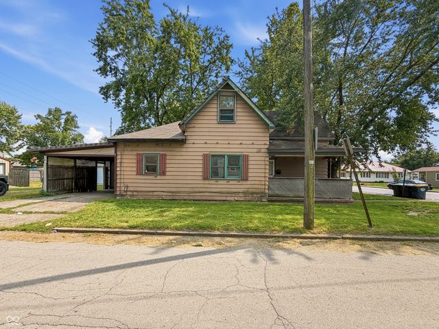 2202 Columbus Avenue, Anderson, IN 46016