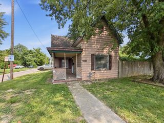 2202 Columbus Avenue, Anderson, IN 46016