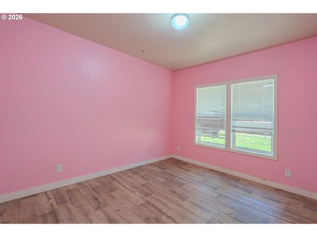 28304 Ne HATHAWAY Rd, Camas, WA 98607