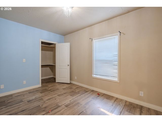 28304 Ne HATHAWAY Rd, Camas, WA 98607