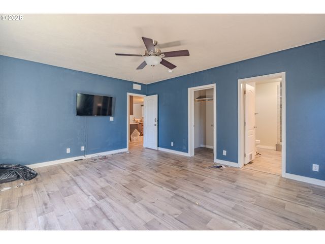 28304 Ne HATHAWAY Rd, Camas, WA 98607