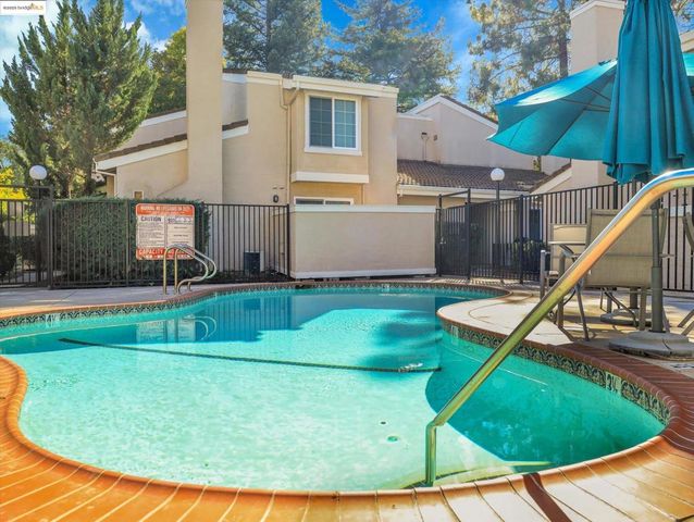 601 Palomino Dr D, Pleasanton, CA 94566