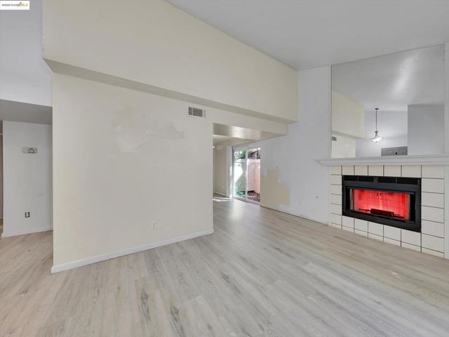 601 Palomino Dr D, Pleasanton, CA 94566