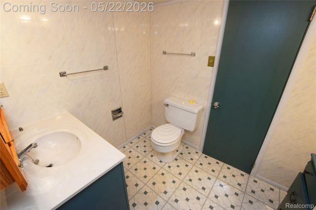 1349 Ox Yoke Drive, Flint Charter Township, MI 48532