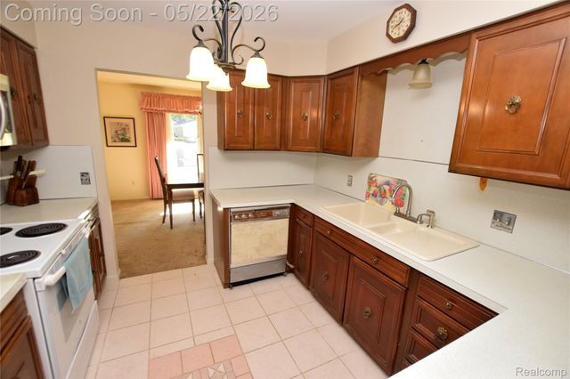 1349 Ox Yoke Drive, Flint Charter Township, MI 48532