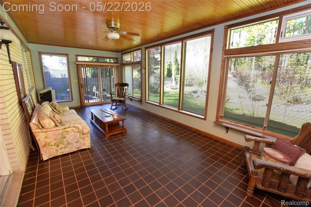 1349 Ox Yoke Drive, Flint Charter Township, MI 48532