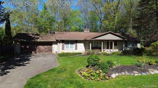 1349 Ox Yoke Drive, Flint Charter Township, MI 48532