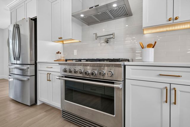 20 Saltonstall Rd, Medford, MA 02155