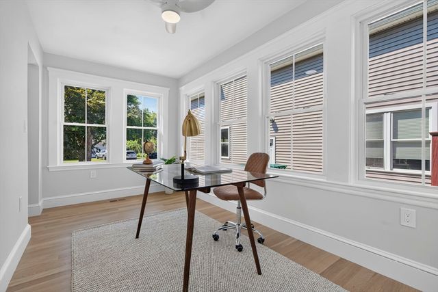 20 Saltonstall Rd, Medford, MA 02155