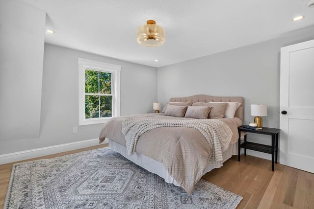 20 Saltonstall Rd, Medford, MA 02155